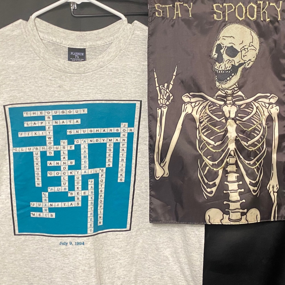 Platinum T's Vintage Graphic T-Shirt The Crawl 94 Crossword‎ Puzzle Large